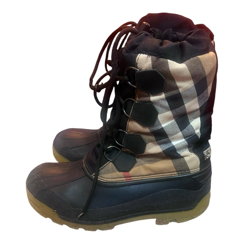 Burberry Black and Tan Winter Boots
